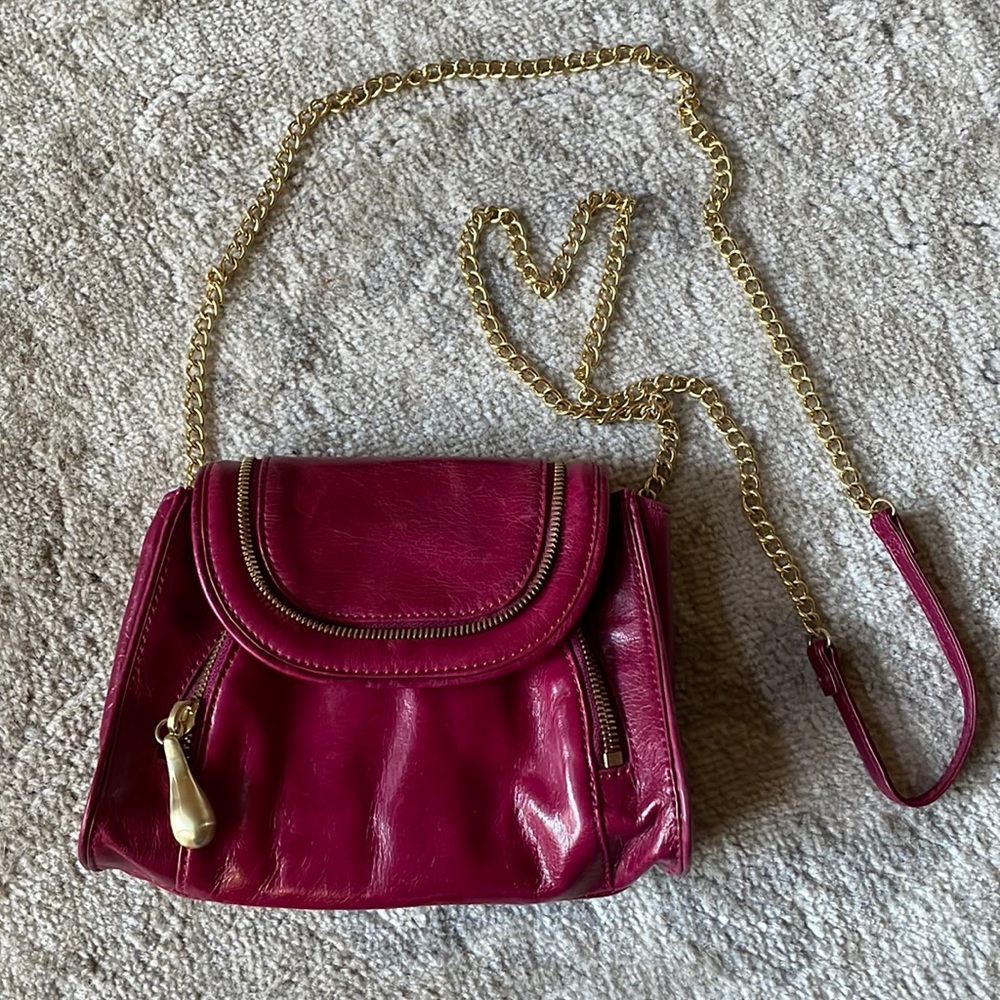Hobo brand Fuchsia crossbody with gold chain